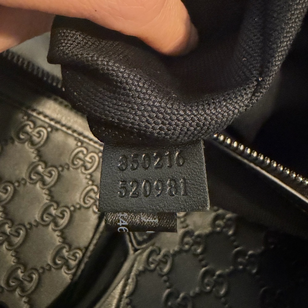 Gucci - GG Emblem Large Duffle Bag - Picture 12 of 16